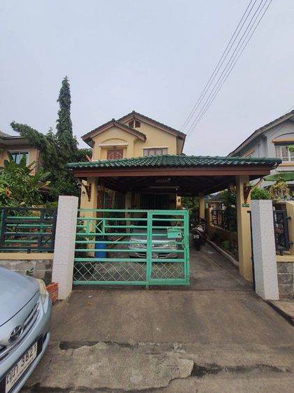 อื่นๆ มีบางส่วน ไม่ใช่ ขายบ้านเดี่ยว 2 ชั้น โครงการบ้านสิรินดา บางขุนเทียน เนื้อที่ 50.70 ตรว. 3 ห้องนอน 2 ห้องน้ำ 1 ที่จอดรถ 
(เจ้าของขายเอง)
