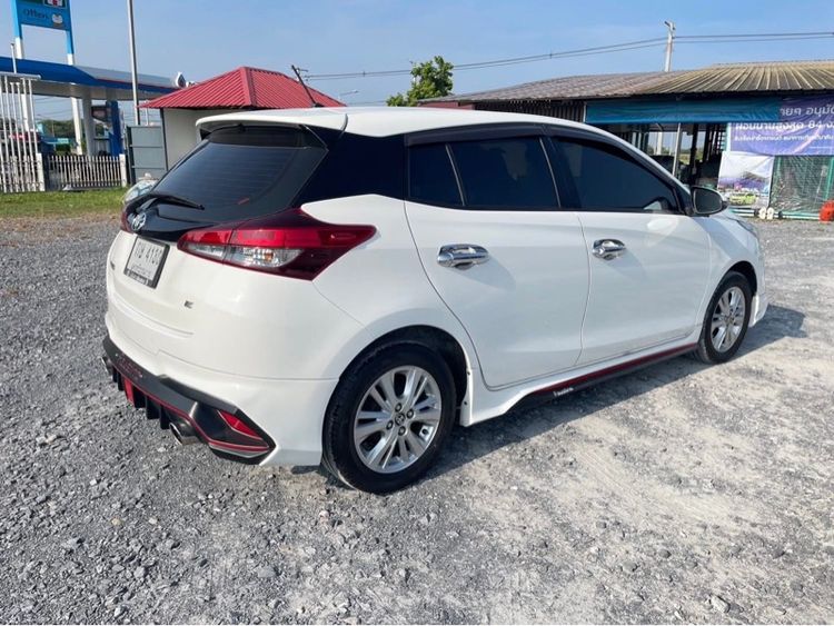 Toyota Yaris 2019 1.2 E Sedan เบนซิน ไม่ติดแก๊ส เกียร์อัตโนมัติ ขาว รูปที่ 4