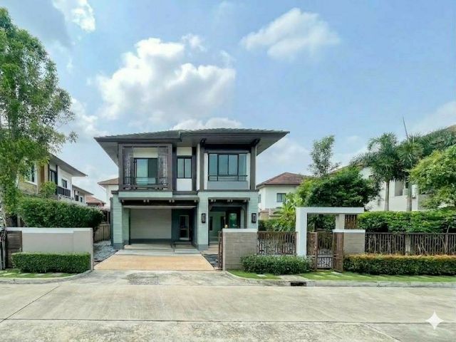 เศรษฐสิริวัชรพลหลังใหญ่ สภาพและราคาดีสุด

