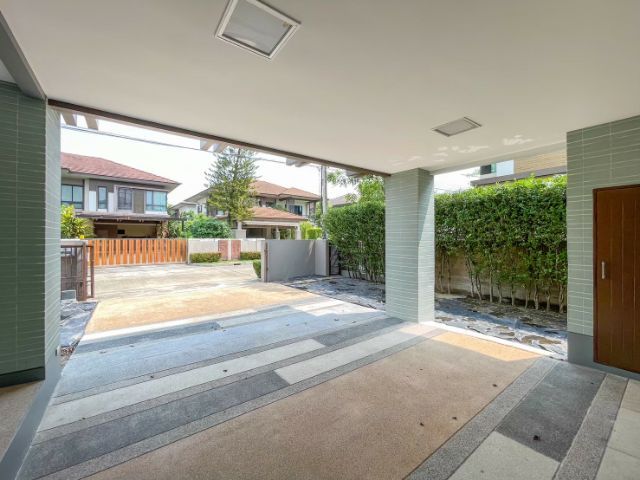 Sansiri มีบางส่วน 2017 ใช่ เศรษฐสิริวัชรพลหลังใหญ่ สภาพและราคาดีสุด

 รูปที่ 3