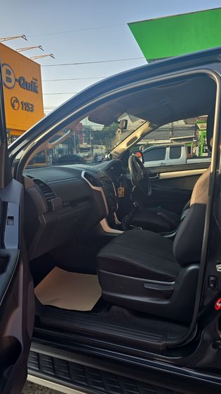 Isuzu D-MAX 2020 1.9 Hi-Lander L Pickup ดีเซล ไม่ติดแก๊ส เกียร์ธรรมดา ดำ รูปที่ 3