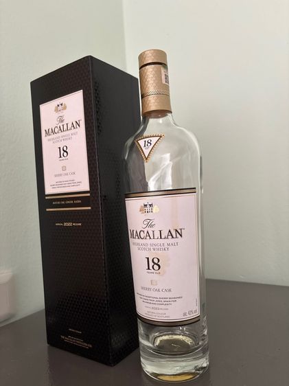 ขวดเหล้าเปล่าThe MACALLAN 18 รูปที่ 2