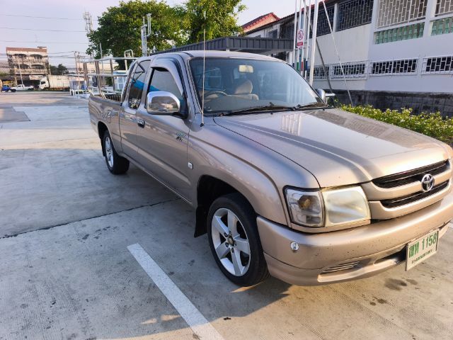 Toyota Hilux Tiger D4D 2004 รุ่นย่อยอื่นๆ Pickup ดีเซล ไม่ติดแก๊ส เกียร์ธรรมดา น้ำตาล รูปที่ 4