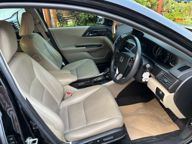 Honda Accord 2015 2.0 E i-VTEC เบนซิน เกียร์อัตโนมัติ ดำ รูปที่ 4