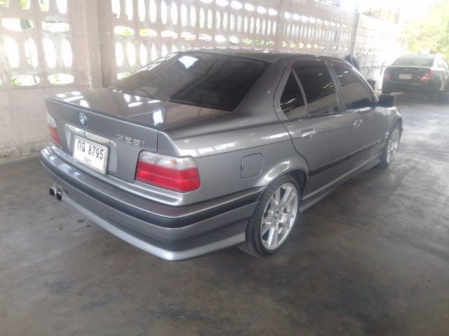 BMW Series 3 1998 328i Sedan เบนซิน เกียร์อัตโนมัติ เทา รูปที่ 3