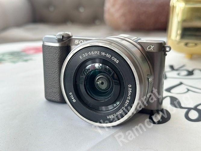 Sony A5100 สี Copper สภาพดี ใช้งานปกติ พร้อมเลนส์ kit ราคาดี