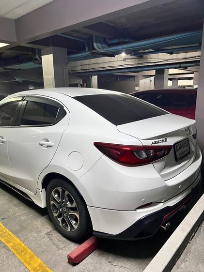 Mazda Mazda 2 2017 1.5 Skyactiv-D Sedan ดีเซล เกียร์อัตโนมัติ ขาว รูปที่ 4