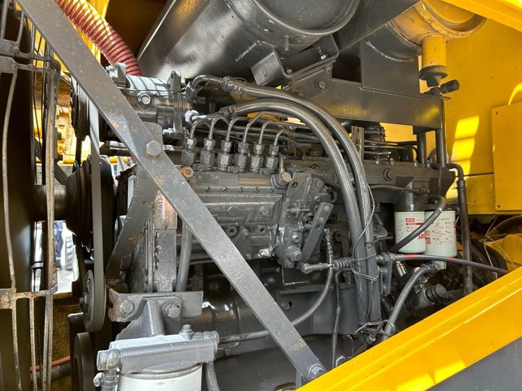 รถตักล้อยาง KOMATSU  รุ่น WA380-3 บุ้งกี๋ 3 คิว ยกสูง 3.9 ม. รถเก่านอกนำเข้า รูปที่ 16