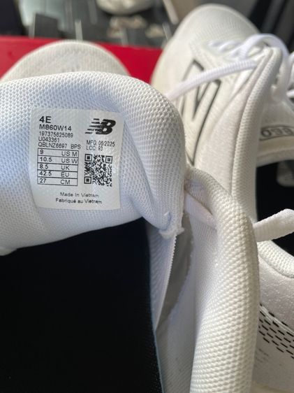 New Balance 860V14 หน้ากว้าง 4E สีขาว จาก USA ในไทยไม่มี size นี้ สภาพดี กล่องครบ ไซส์ 27cm  รูปที่ 3
