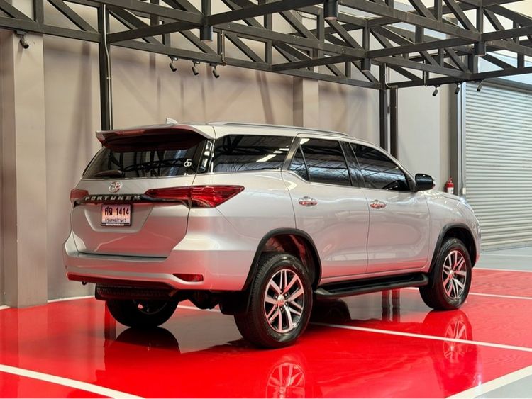 Toyota Fortuner 2017 2.4 V Utility-car āļāļĩāđāļāļĨ āđāļĄāđāļāļīāļāđāļāđāļŠ āđāļāļĩāļĒāļĢāđāļāļąāļāđāļāļĄāļąāļāļī āļāļĢāļāļāļāđāđāļāļīāļ āļĢāļđāļāļāļĩāđ 3