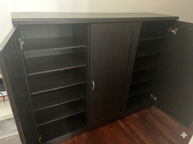 ตู้รองเท้า