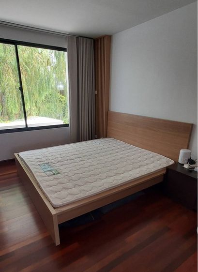 ใหญ่ เตียงนอน 6 ฟุต