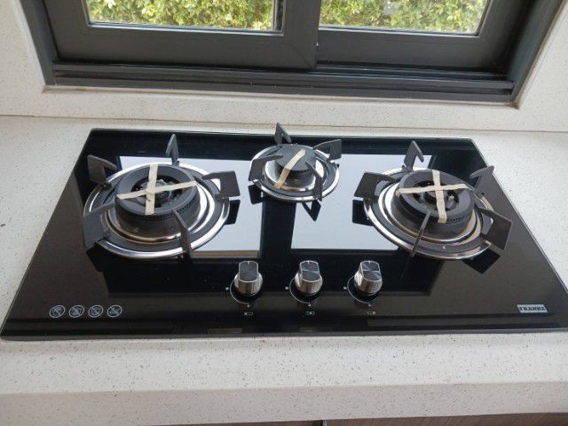 ขายเตาแก๊ต 3 หัว FRANKE รุ่นFHG 8312