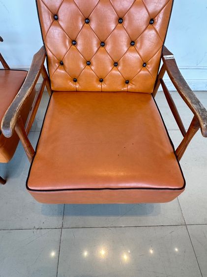 เก้าอี้อาร์มแชร์ สไตล์วินเทจ เบาะหนัง PU สีส้ม รูปที่ 9