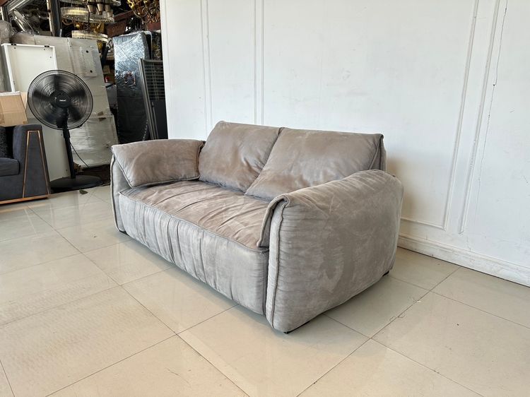 โซฟา 2 ที่นั่ง เบาะผ้ากำมะหยี่สีเทา โครงขาไม้จริง  รูปที่ 4