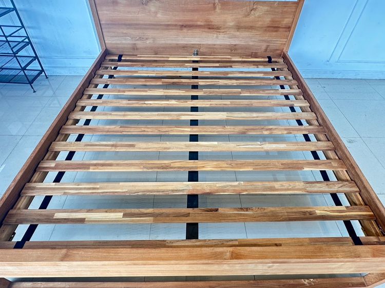 เตียงไม้จริง 6 ฟุต แบรนด์ Crate  Barrel รุ่น Linea II  รูปที่ 9