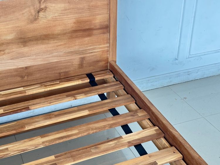 เตียงไม้จริง 6 ฟุต แบรนด์ Crate  Barrel รุ่น Linea II  รูปที่ 11