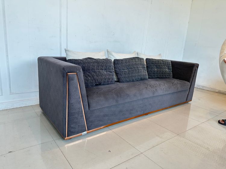 ชุดโซฟารับแขก เบาะผ้าสีเทา ขอบสแตนเลสสีโรสโกลด์ รูปที่ 6