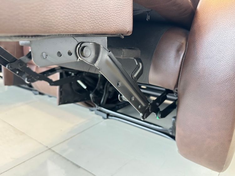 โซฟา 3 ที่นั่ง แบรนด์ KONCEPT เบาะหนัง PU สีน้ำตาล รูปที่ 6