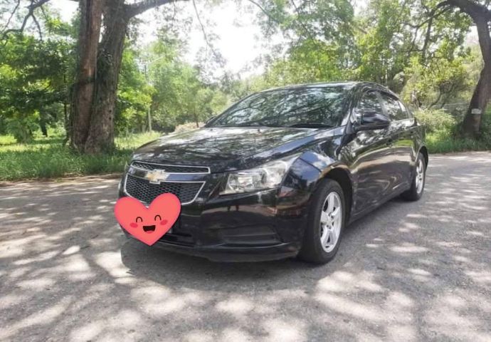 รถ Chevrolet Cruze 1.8 LS สี ดำ