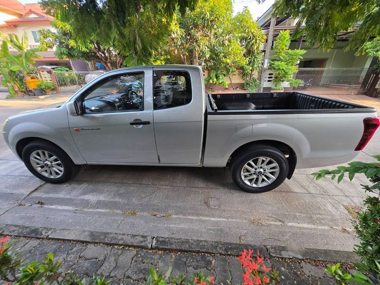 รถ Isuzu D-MAX 2.5 S สี บรอนซ์เงิน