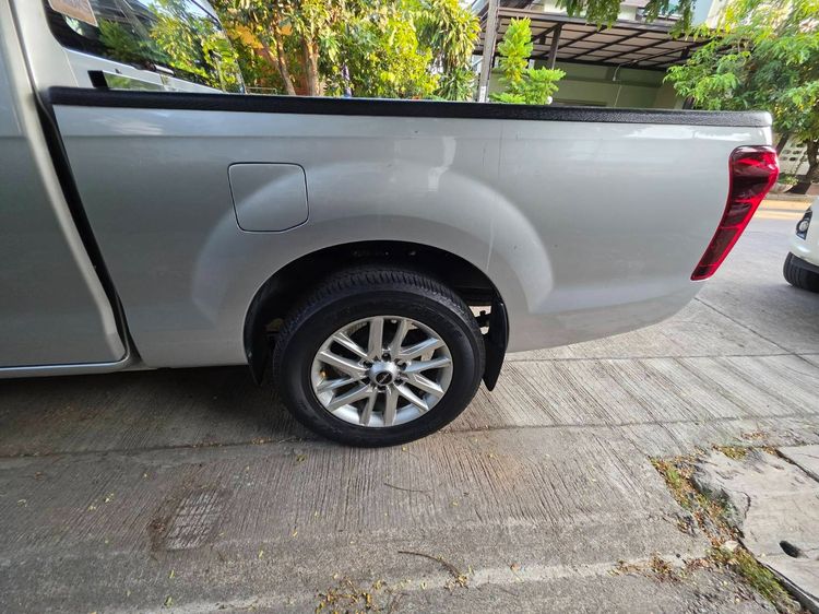 Isuzu D-MAX 2014 2.5 S Pickup ดีเซล เกียร์ธรรมดา บรอนซ์เงิน รูปที่ 4