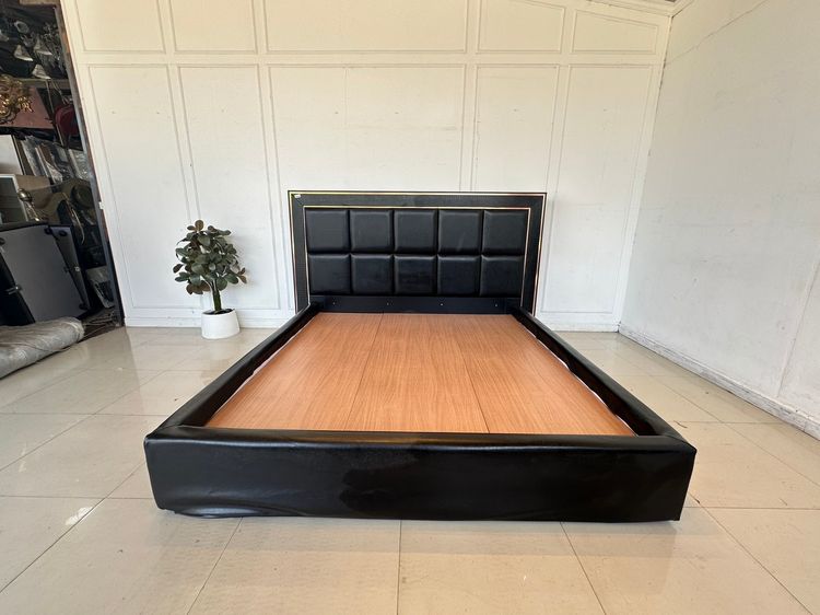 ใหญ่ เตียงนอน 6 ฟุต แบรนด์ SB FURNITURE รุ่น BELLINI 