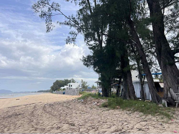 ขายที่ดินติดทะเลหาดส่วนตัวอำเภอบางสะพานจังหวัดประจวบคีรีขันธ์ รูปที่ 4