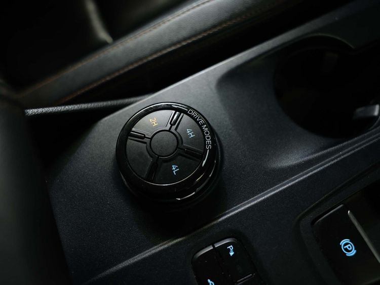 Ford Ranger 2022 2.0 Bi-Turbo 4WD Wildtrak Pickup ดีเซล ไม่ติดแก๊ส เกียร์อัตโนมัติ ดำ รูปที่ 3