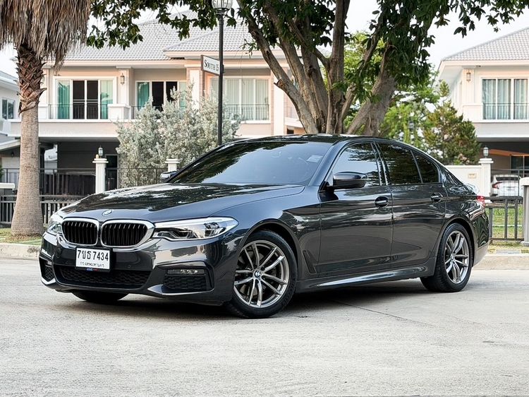 BMW 520d Msport G30 รุ่นทอปสุด ดีเซล ปี 2022 ใช้งานน้อย BSI วารันตีเหลือยาว เจ้าของเดียว