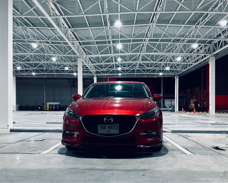 รถ Mazda Mazda3 2.0 SP Sports สี แดง