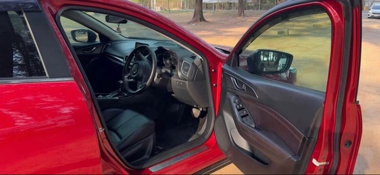 Mazda Mazda3 2016 2.0 SP Sports Sedan เบนซิน ไม่ติดแก๊ส เกียร์อัตโนมัติ แดง รูปที่ 4