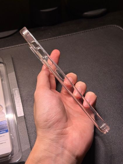 ปล่อยเคสใส Power Support Air Jacket iPhone 16 Pro Max แถมเคสบาง Switch Easy สีทองให้ด้วย  รูปที่ 7