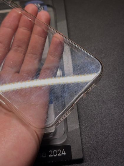 ปล่อยเคสใส Power Support Air Jacket iPhone 16 Pro Max แถมเคสบาง Switch Easy สีทองให้ด้วย  รูปที่ 5