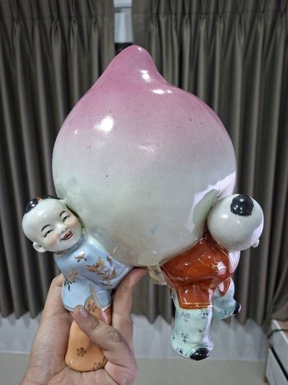 ตุ๊กตาจีน เด็กแบกลูกท้อ รูปที่ 2