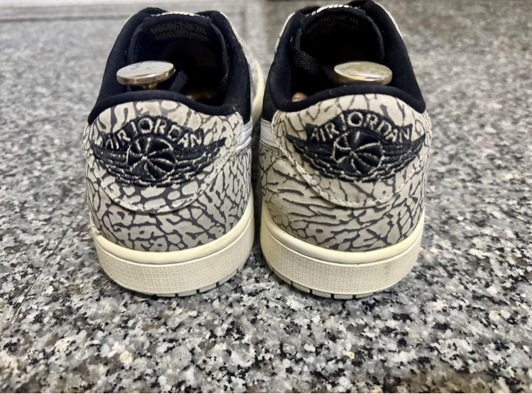 Nike Air Jordan 1 Retro Low OG "Black Cement" เบอร์44.5 รูปที่ 4