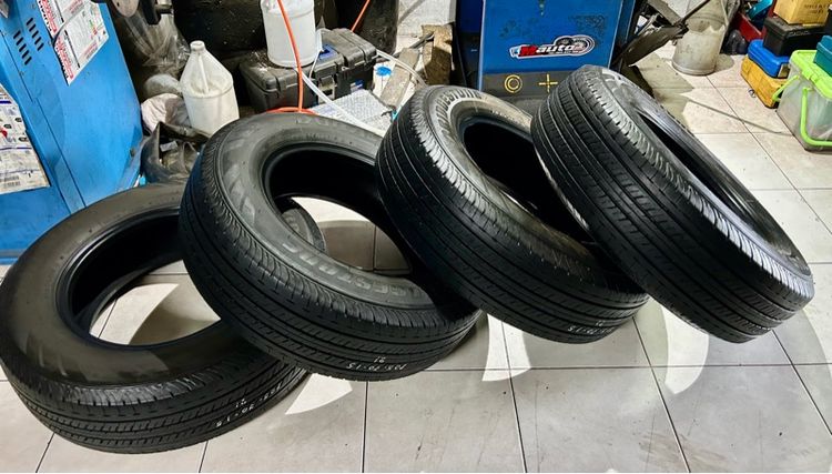 BRIDGESTONE 205 70 15 4เส้น ไม่ปะ ปี21 สวยงาม รูปที่ 8