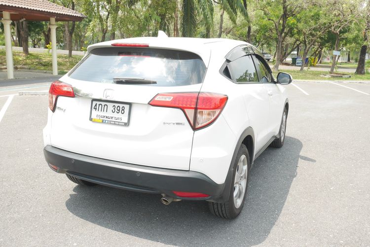 Honda HR-V 2014 1.8 S Sedan เบนซิน เกียร์อัตโนมัติ ขาว รูปที่ 3