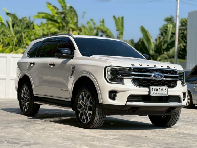 Ford Everest 2023 2.0 Titanium Plus ดีเซล เกียร์อัตโนมัติ ขาว รูปที่ 2
