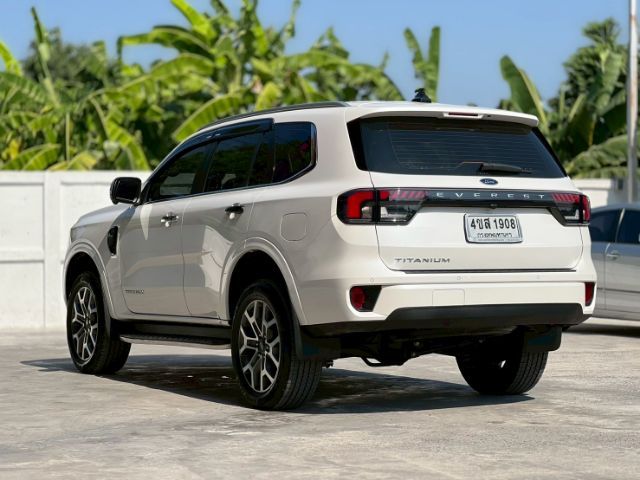 Ford Everest 2023 2.0 Titanium Plus ดีเซล เกียร์อัตโนมัติ ขาว รูปที่ 4