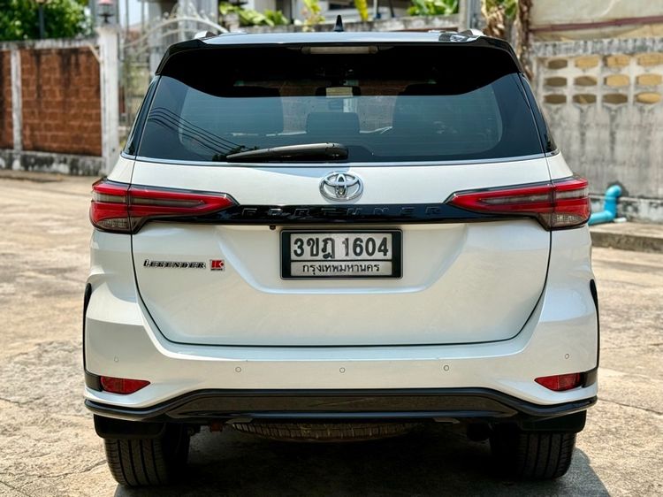 Toyota Fortuner 2021 2.4 LEGENDER 2WD AT Utility-car ดีเซล ไม่ติดแก๊ส เกียร์อัตโนมัติ ขาว รูปที่ 4