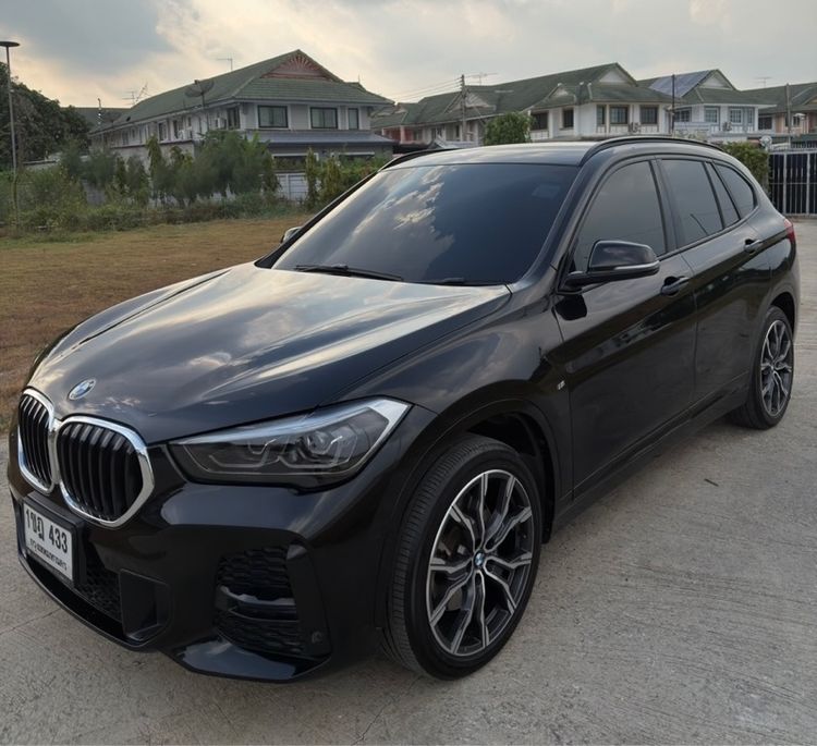BMW X1 2022 2.0 sDrive20d M Sport Utility-car ดีเซล ไม่ติดแก๊ส เกียร์อัตโนมัติ ดำ รูปที่ 2