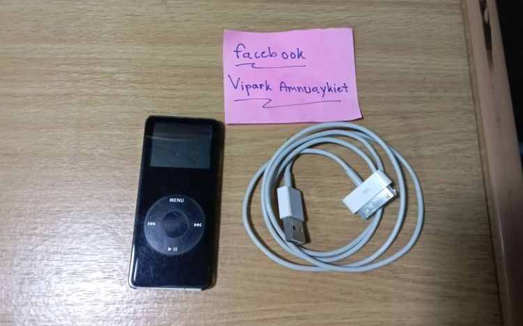 ipod nano gen1 ความจุ 1 gb. สภาพดีใช้งานได้ปกติ