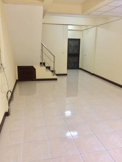 อื่นๆ สร้างเสร็จก่อน 2010 มีบางส่วน ไม่ใช่ ให้เช่าทาวน์เฮาส์ 2 ชั้น แพรกษา นิคมบางปู รูปที่ 2