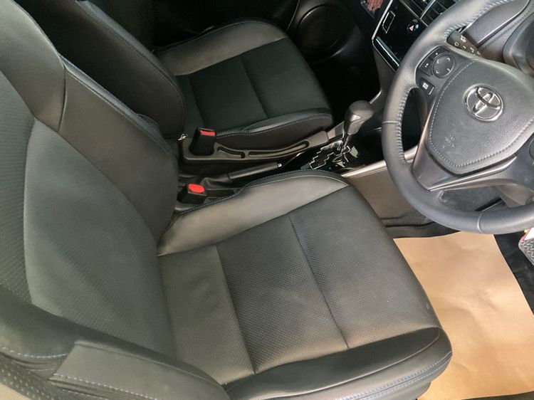 Toyota Yaris 2020 1.2 Sport Premium X Sedan เบนซิน เกียร์อัตโนมัติ เหลือง รูปที่ 3