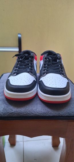 รองเท้าผ้าใบ