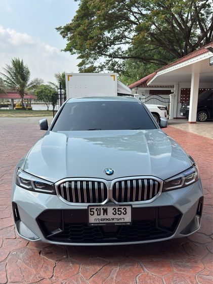 รถ BMW Series 3 320d สี เทา