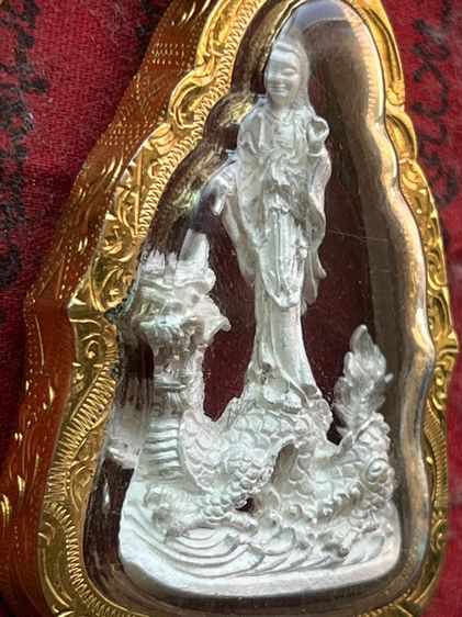 เจ้าแม่กวนอิมเหยียบมังกร เนื้อเงิน ปี 2540 รูปที่ 10
