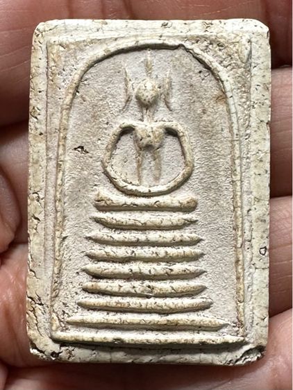 พระสมเด็จวัดเกศไชโย พิมพ์เจ็ดชั้น รูปที่ 2