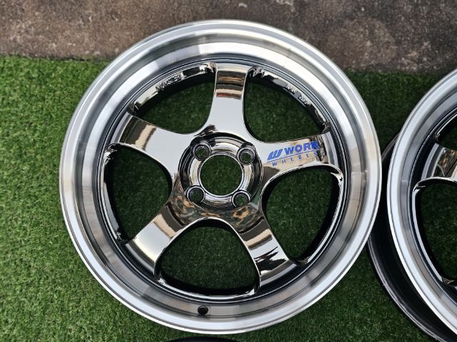 W-Work S1
ขอบ 17 กว้าง 8 ET 35
4รู100 pcd. รูปที่ 7